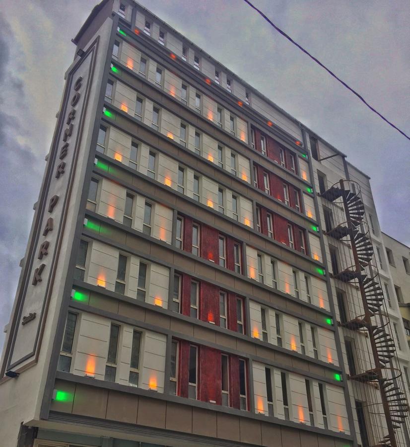 Corner Park Suite Hotel Istanboel Buitenkant foto